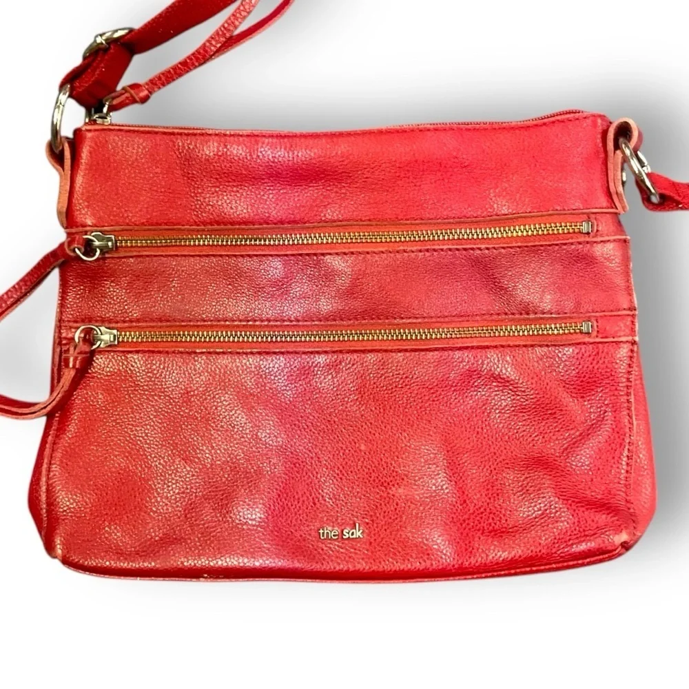 ❤️ The Sak‎ Red Leather Crossbody Bag with Zip Pockets 🎒 - Picture 2 of 5